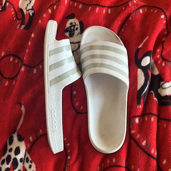 grey/white adidas slides - Picture 2 of 3